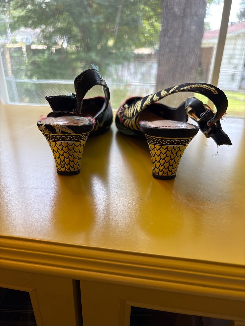 J.Renee Pink Floral Pointed Slingback Pumps - Picture 4 of 4